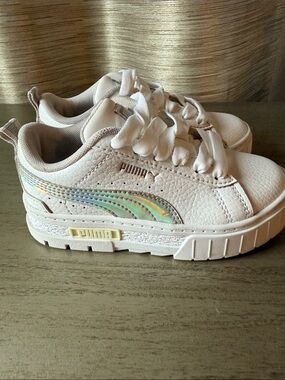 Puma Kids White Sneakers with Iridescent Accent